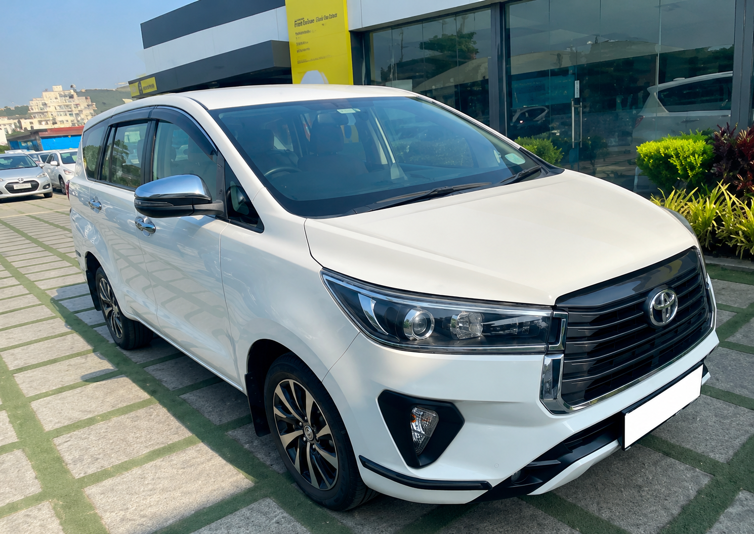 Innova Crysta